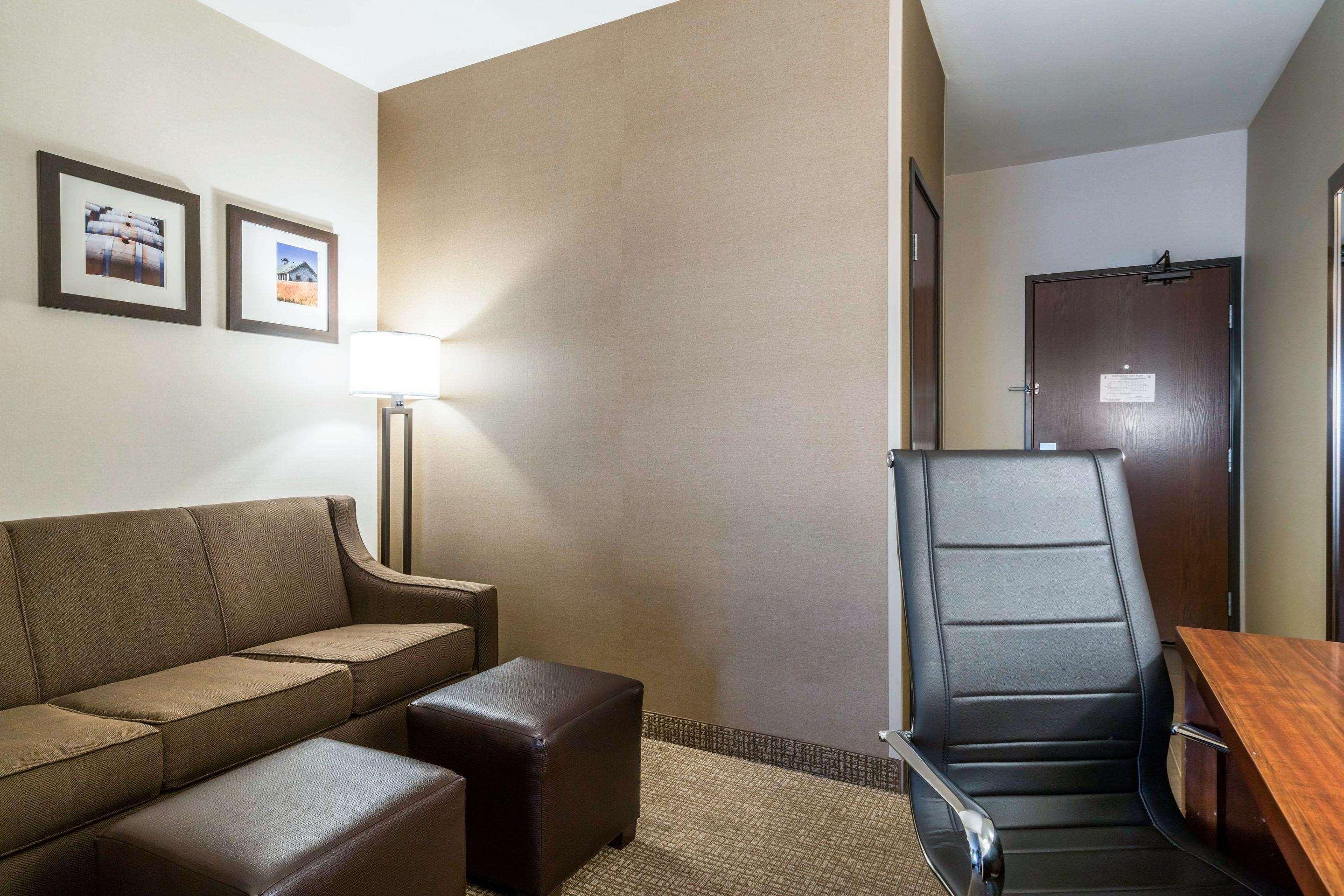 Comfort Suites Yakima Exteriér fotografie