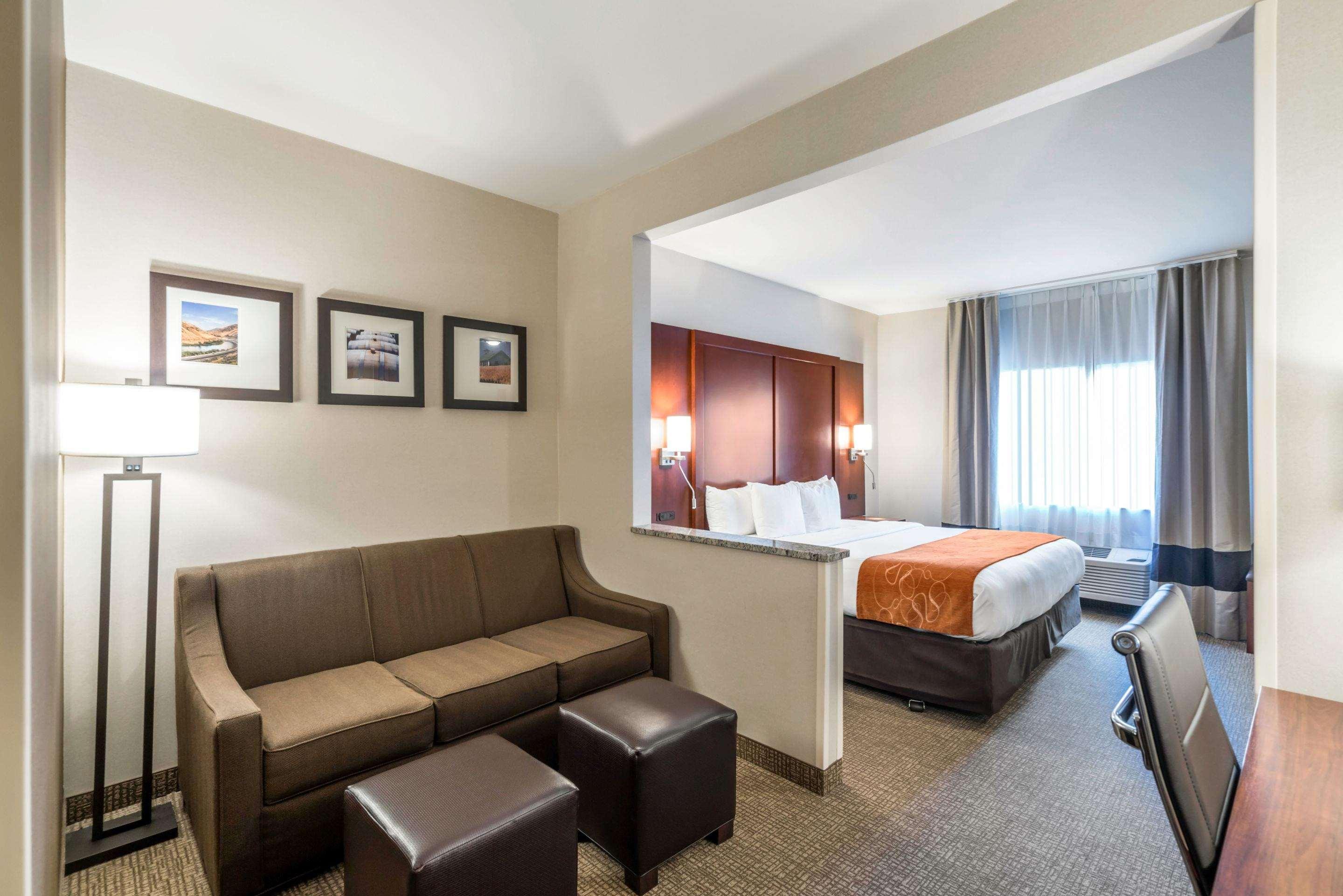 Comfort Suites Yakima Exteriér fotografie